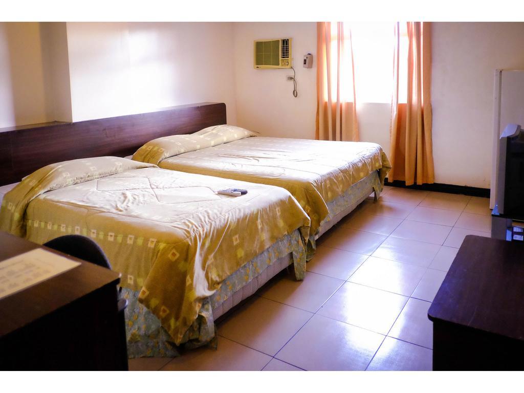 Crowne Garden Hotel Cebu Quarto foto